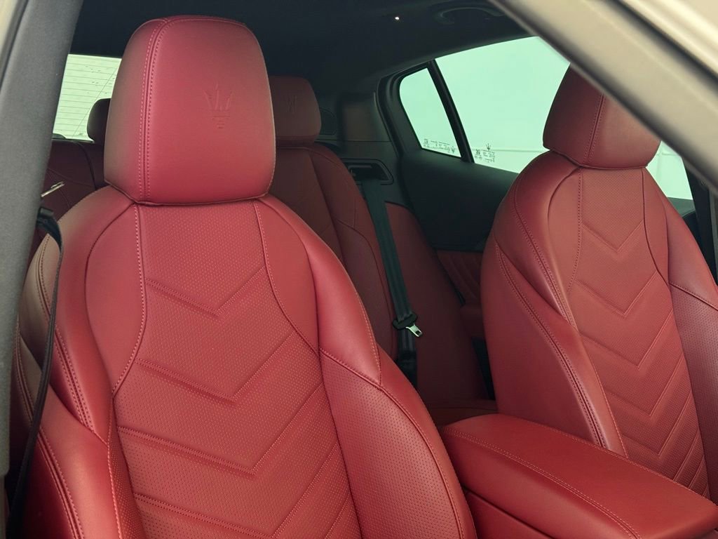 Used 2024 Maserati Grecale Trofeo image 64