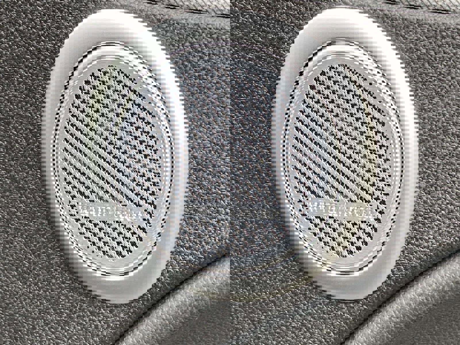 Used 2024 Alfa Romeo Stelvio AWD image 33