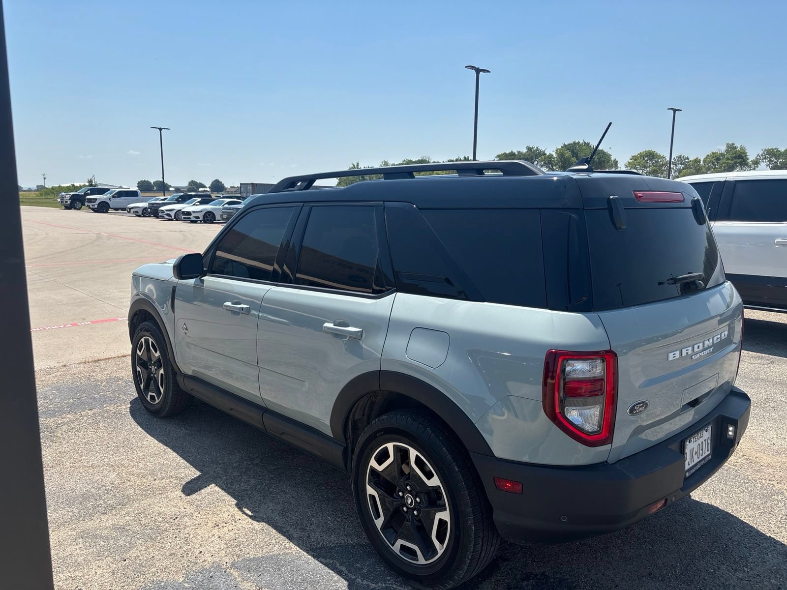 Used 2024 Ford Bronco Sport Outer Banks w/ Tech Package AWD/4WD image 3