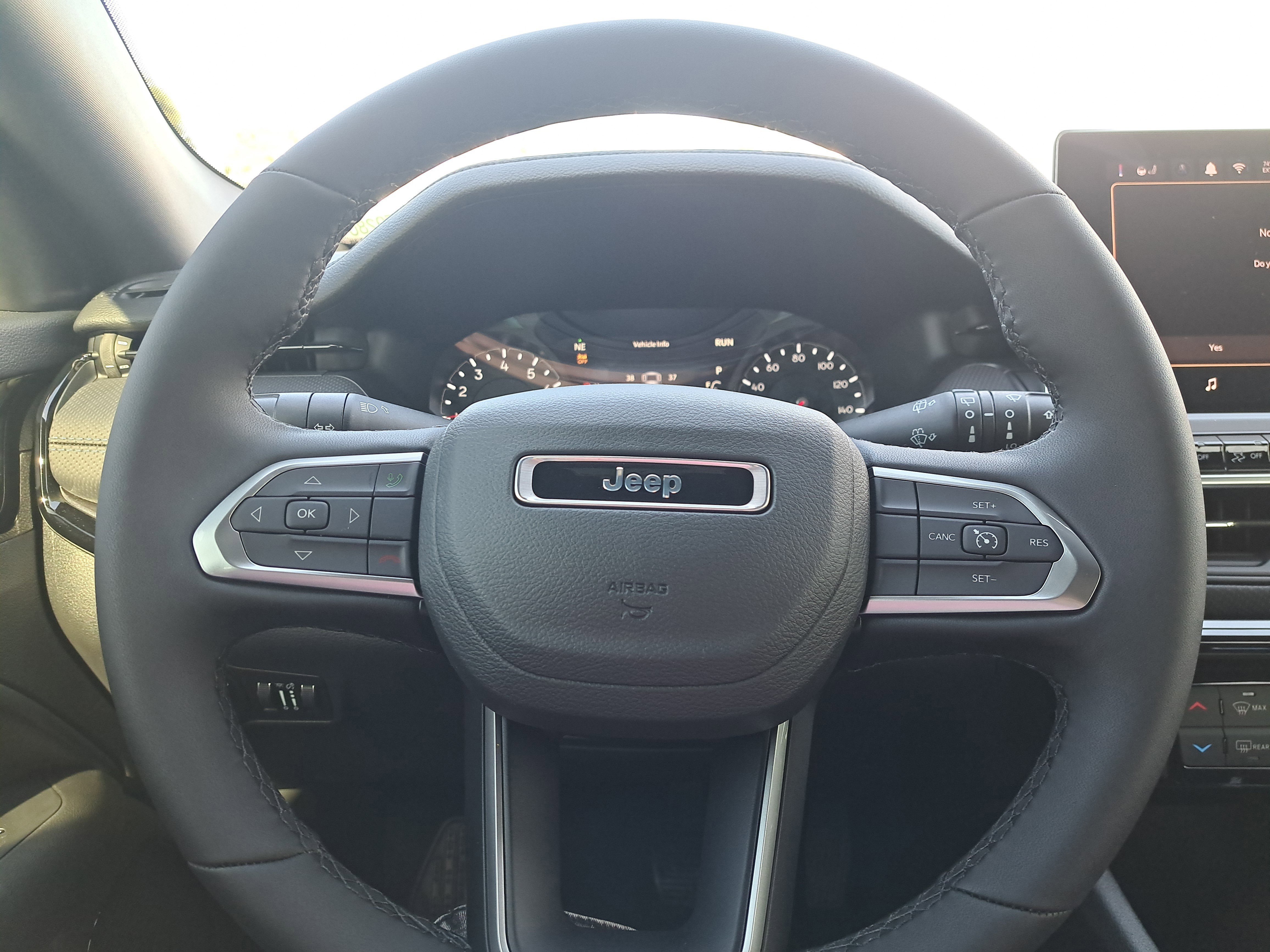 New 2026 Jeep Compass Latitude image 11