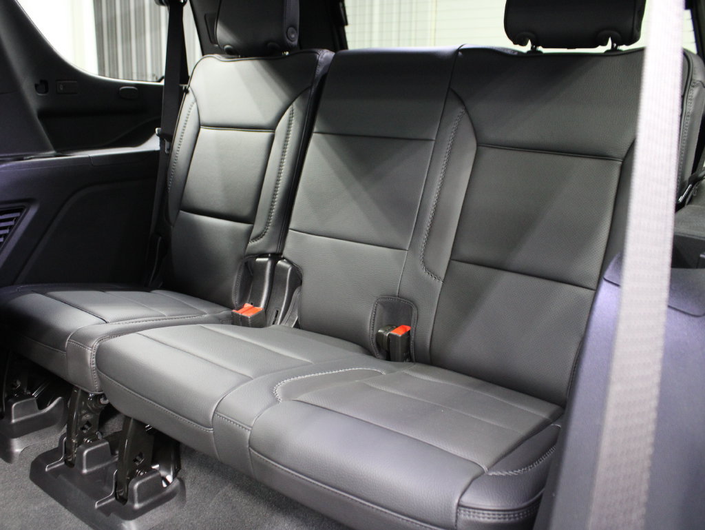 Used 2026 GMC Yukon Denali w/ Sun & Power Step Package AWD/4WD image 18