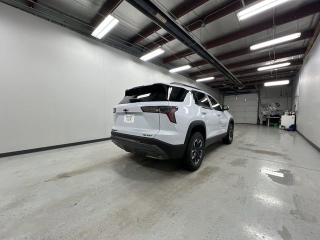 New 2026 Chevrolet Equinox ACTIV w/ Convenience Package III AWD/4WD image 8