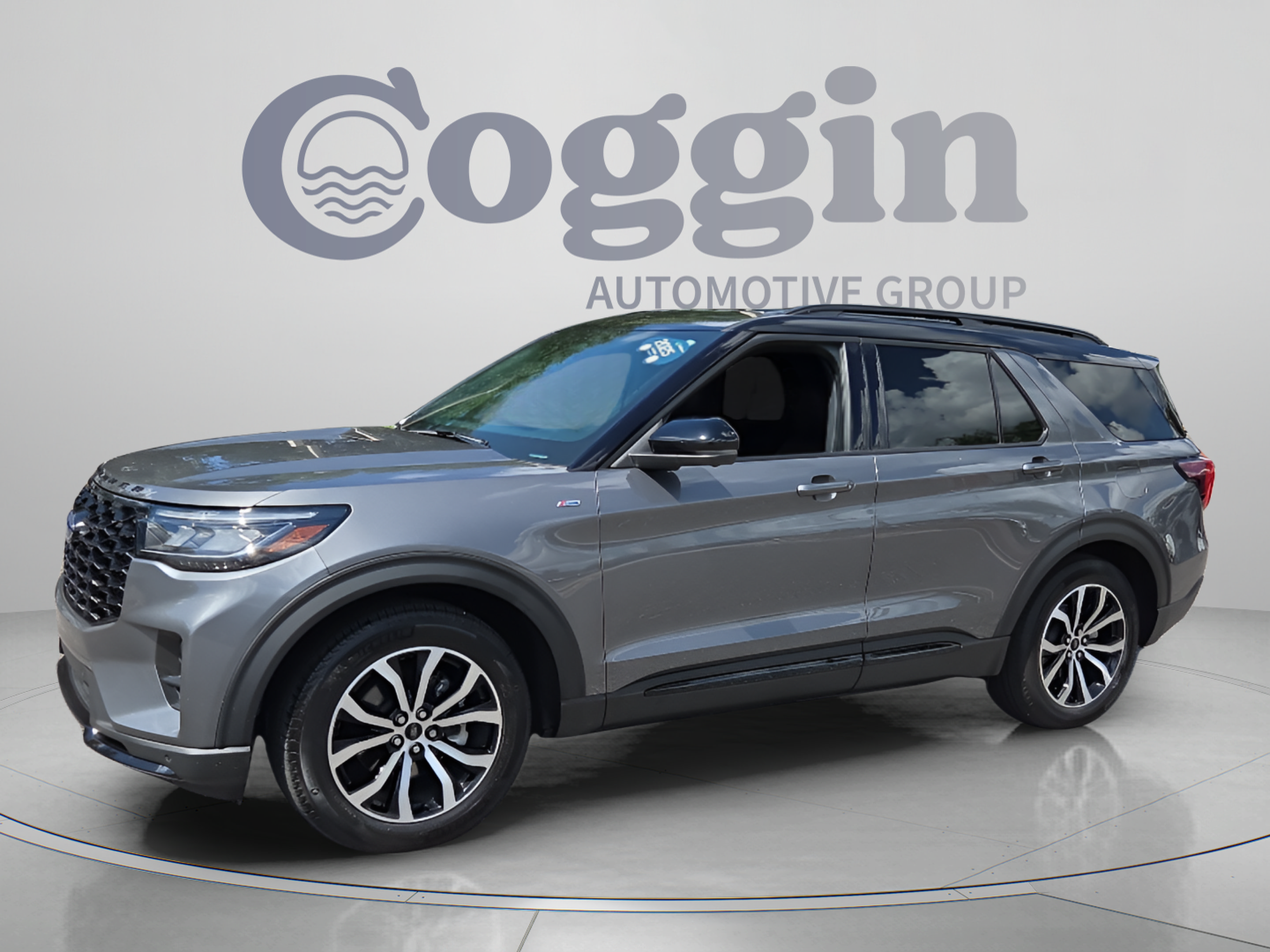Used 2025 Ford Explorer ST-Line w/ Premium Package