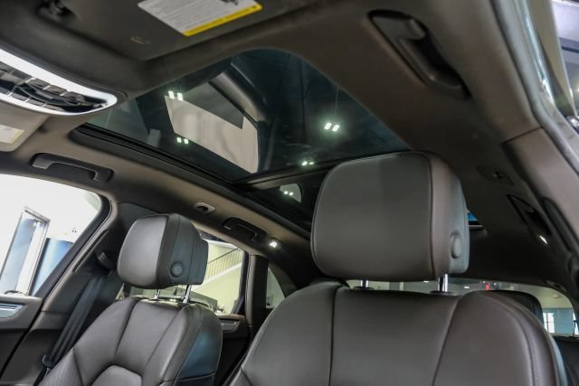 Used 2018 Porsche Macan Sport Edition AWD/4WD image 6