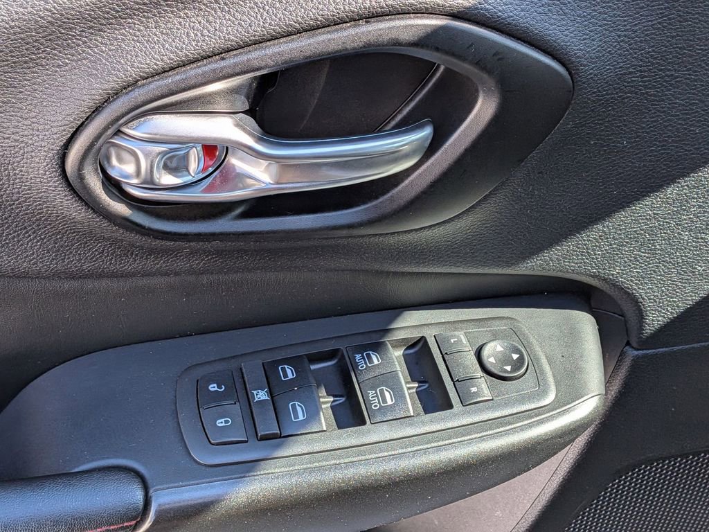 Certified 2021 Jeep Cherokee Trailhawk w/ Sun, Sound & Nav Group image 10