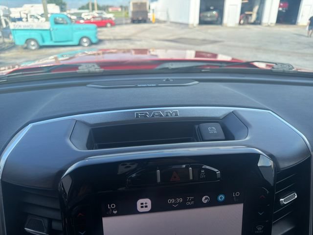 Used 2022 RAM 2500 Laramie AWD/4WD image 18