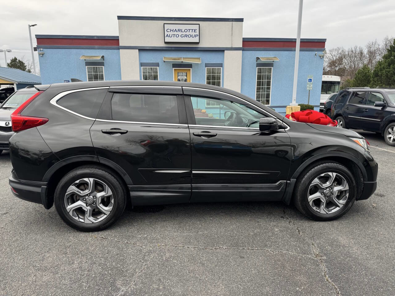 Used 2017 Honda CR-V EX image 7