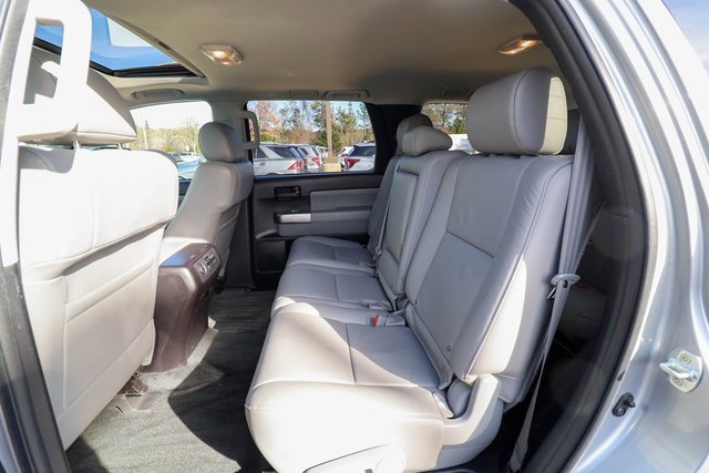 Used 2018 Toyota Sequoia SR5 image 31