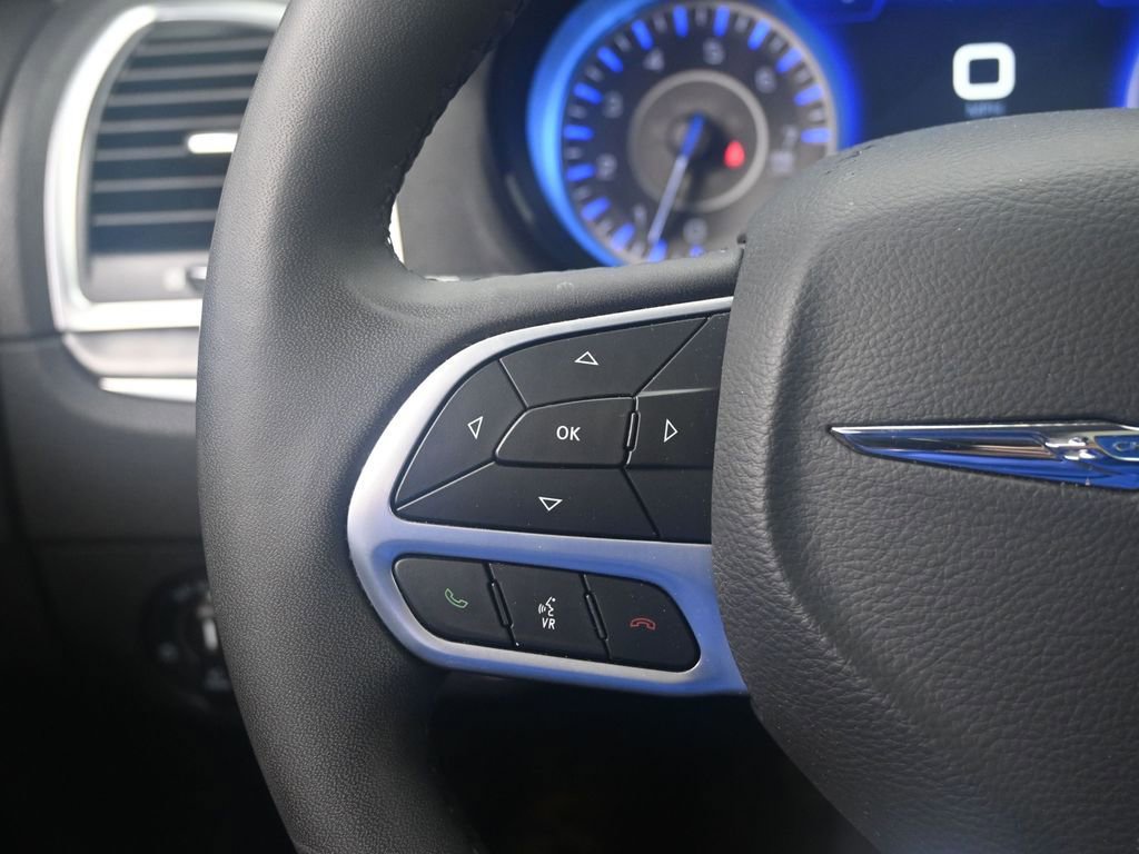 Used 2023 Chrysler 300 Touring L w/ Popular Equipment Group image 15