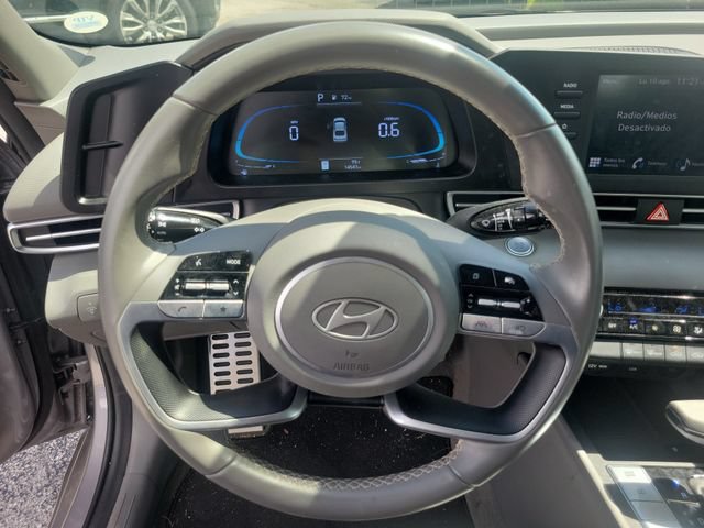Used 2025 Hyundai Elantra Sport FWD image 21