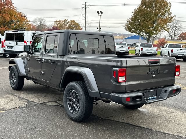 New 2026 Jeep Gladiator Sport AWD/4WD image 2