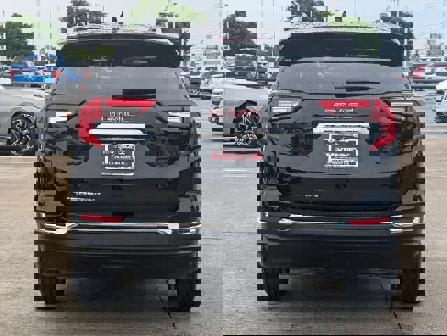 Certified 2024 GMC Terrain SLT image 5