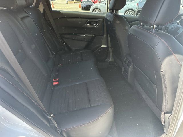 Used 2025 Nissan Rogue SV AWD/4WD image 20