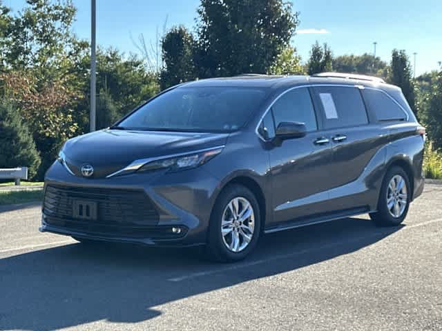 Used 2025 Toyota Sienna XLE w/ XLE Plus Package