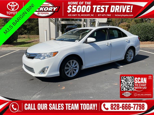 Used 2014 Toyota Camry XLE w/ Leather Package FWD image 1