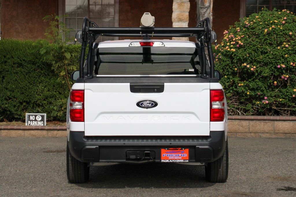Used 2025 Ford Maverick XLT w/ Equipment Group 302A AWD/4WD image 7