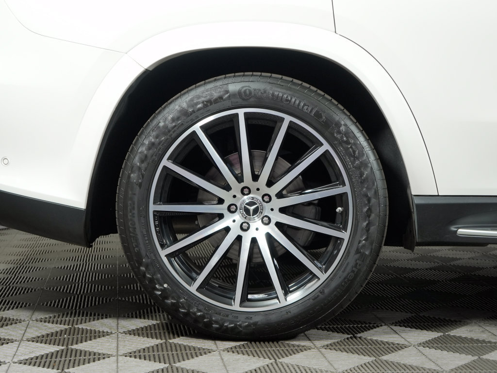 Certified 2024 Mercedes-Benz GLS 580 4MATIC image 11