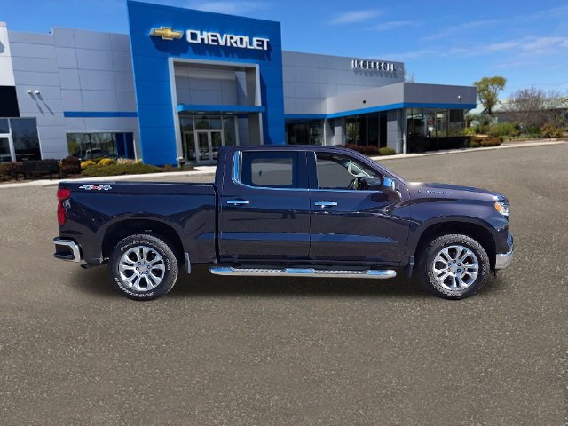 Used 2022 Chevrolet Silverado 1500 LTZ w/ LTZ Convenience Package II AWD/4WD image 28