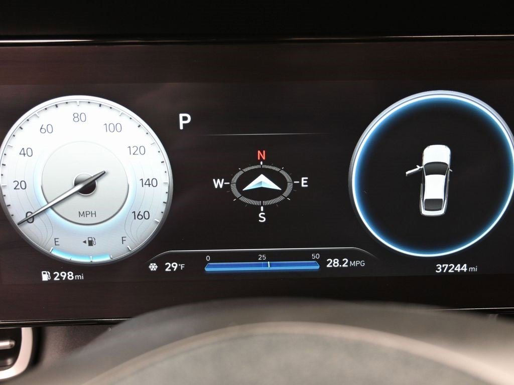 Used 2022 Hyundai Elantra Limited image 20