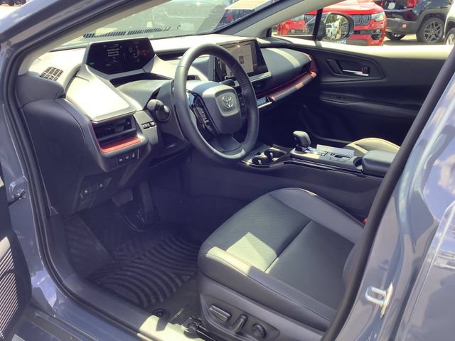 Used 2026 Toyota Prius Plug-In Hybrid FWD image 6