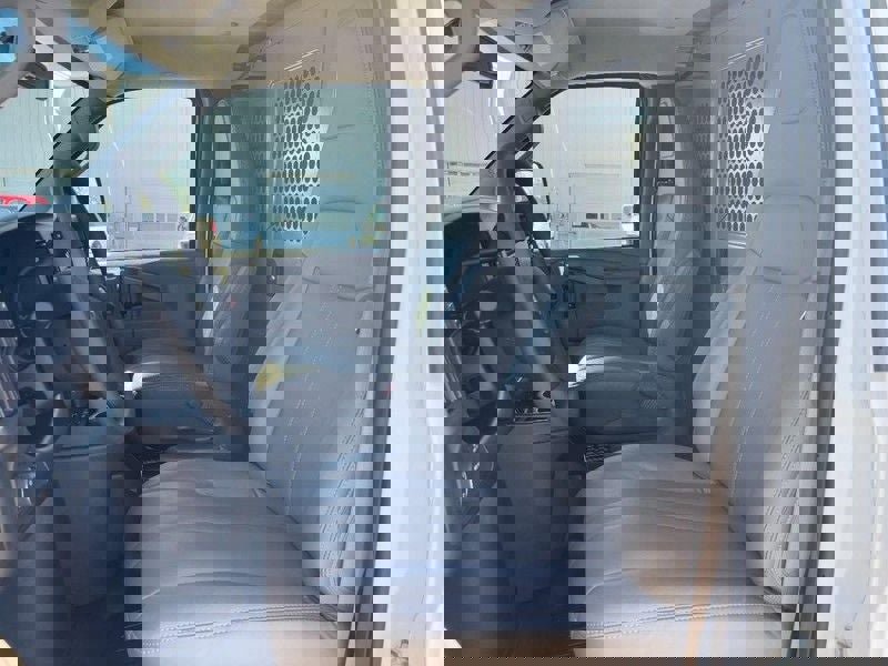 Used 2025 Chevrolet Express 2500 w/ Driver Convenience Package image 10