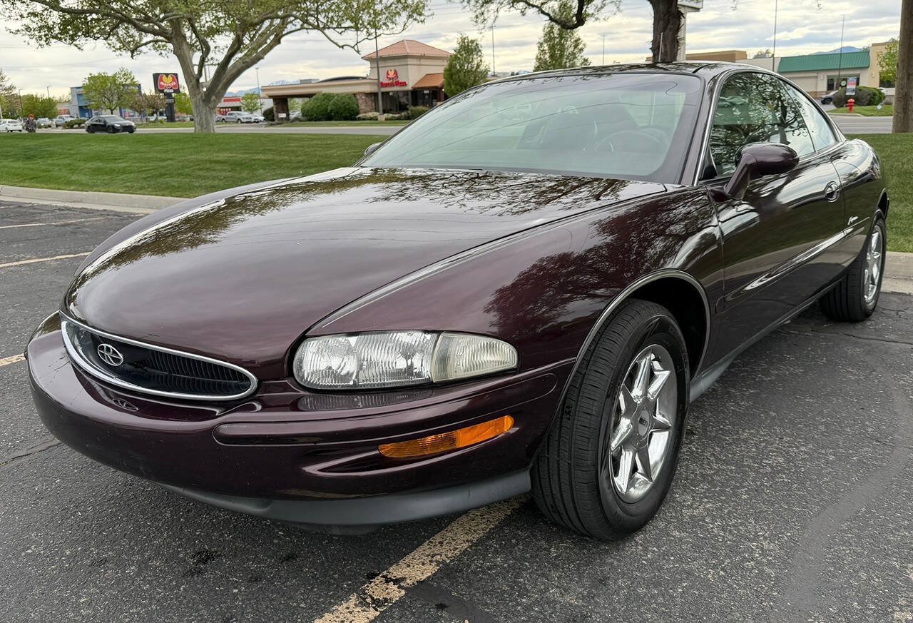 Used 1995 Buick Riviera Supercharged Coupe FWD image 16