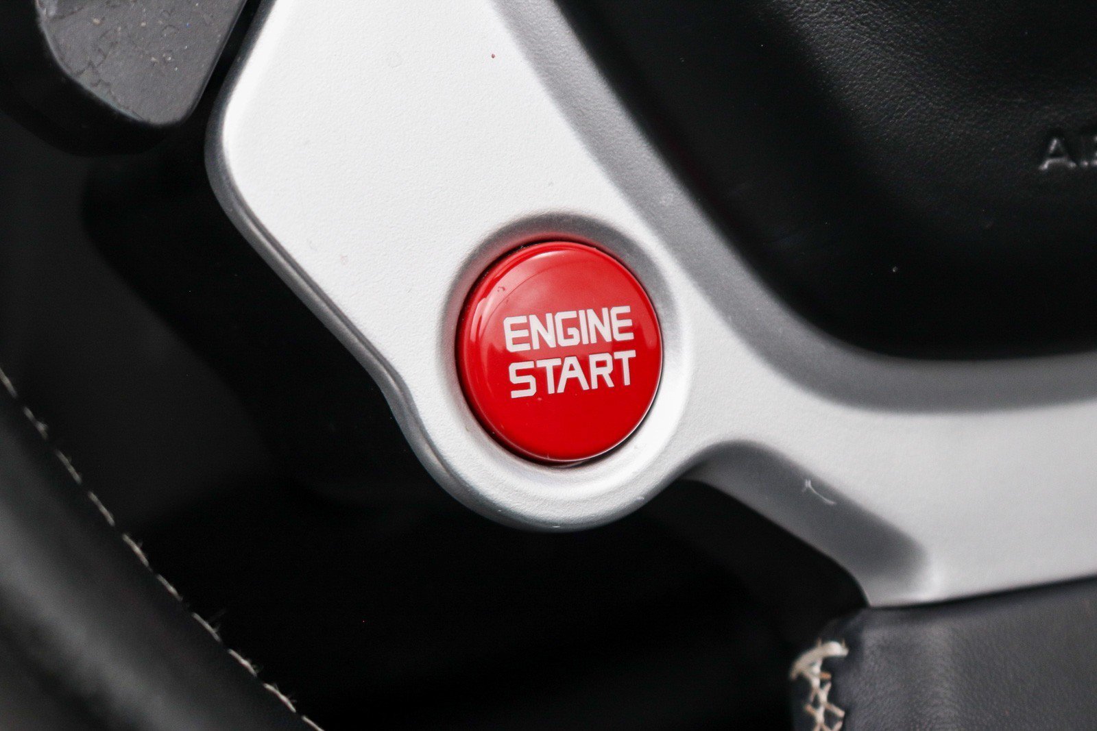 Used 2017 Ferrari California T RWD image 33