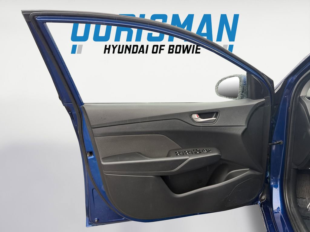 Used 2020 Hyundai Accent SE image 17