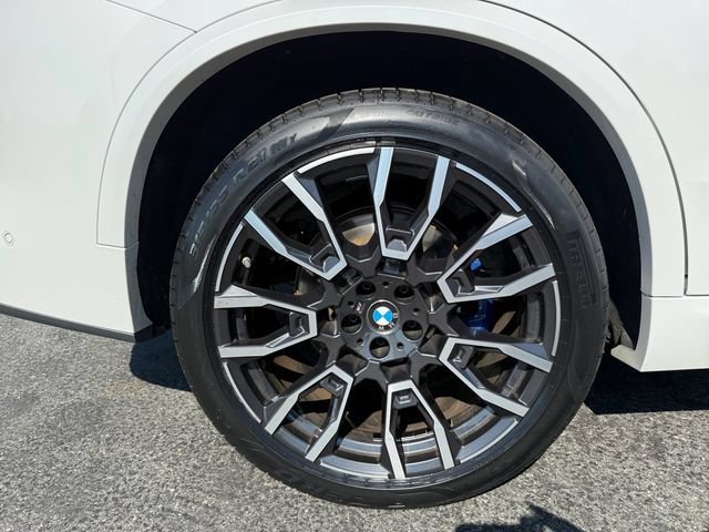 Used 2024 BMW X5 xDrive40i w/ Executive Package AWD/4WD image 18