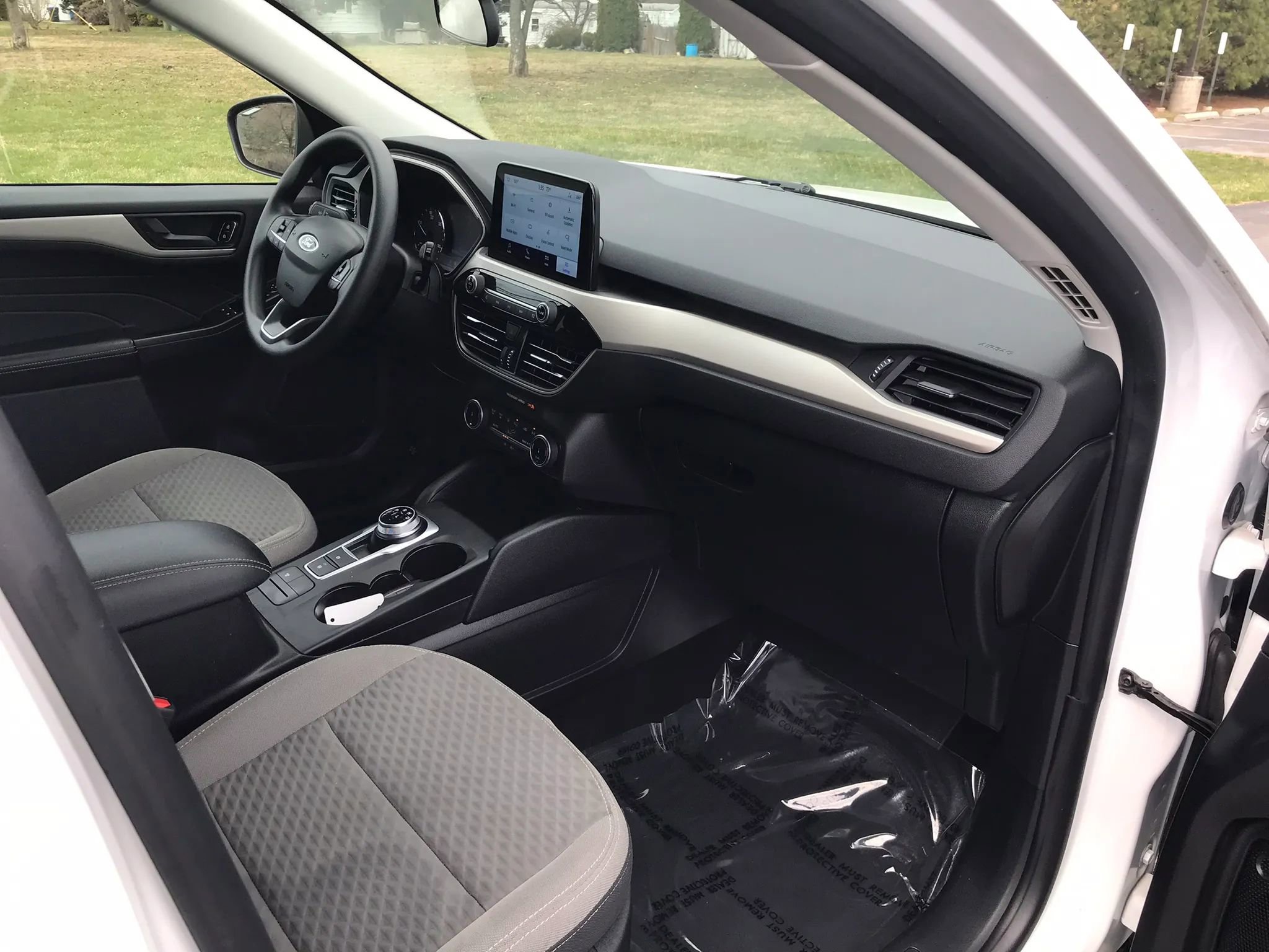 Used 2022 Ford Escape SE image 45