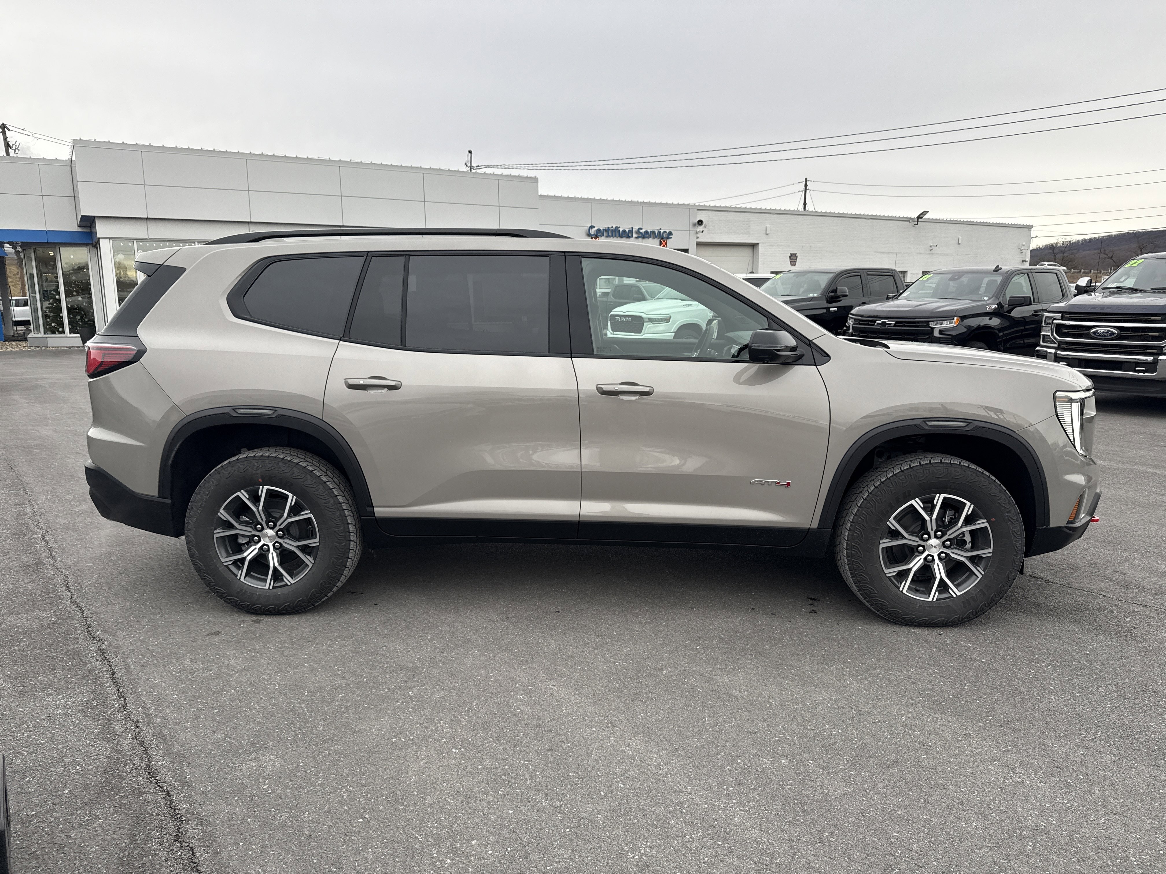 New 2026 GMC Acadia AT4 video 2