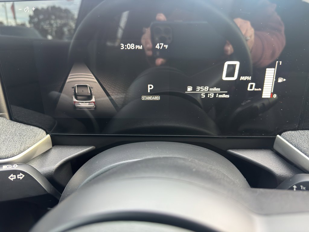 Used 2025 Nissan Kicks SV w/ Illumination Package image 13