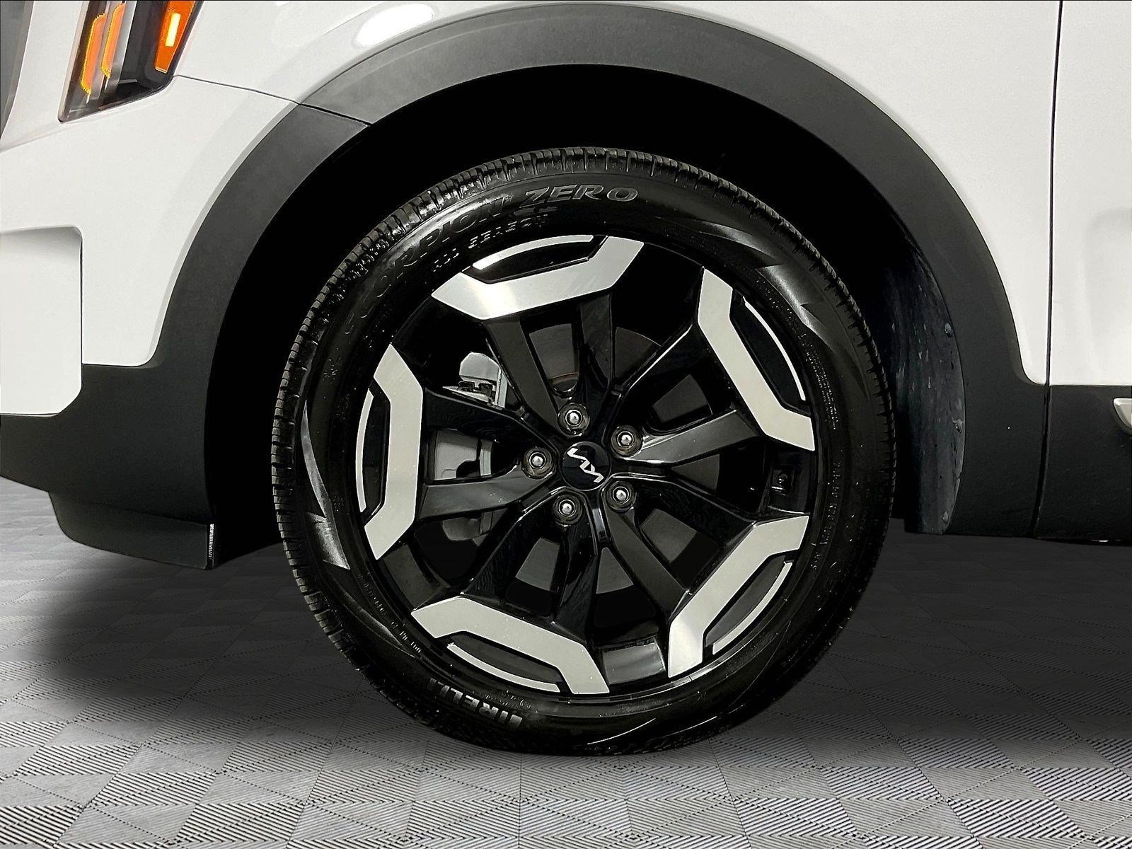 Used 2025 Kia Telluride EX FWD image 35