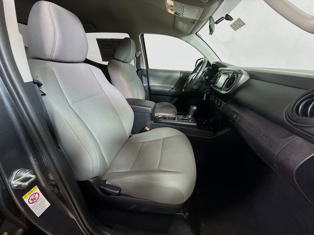 Used 2017 Toyota Tacoma SR RWD image 26