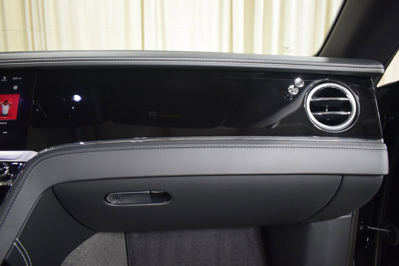 New 2026 Bentley Continental GTC image 25