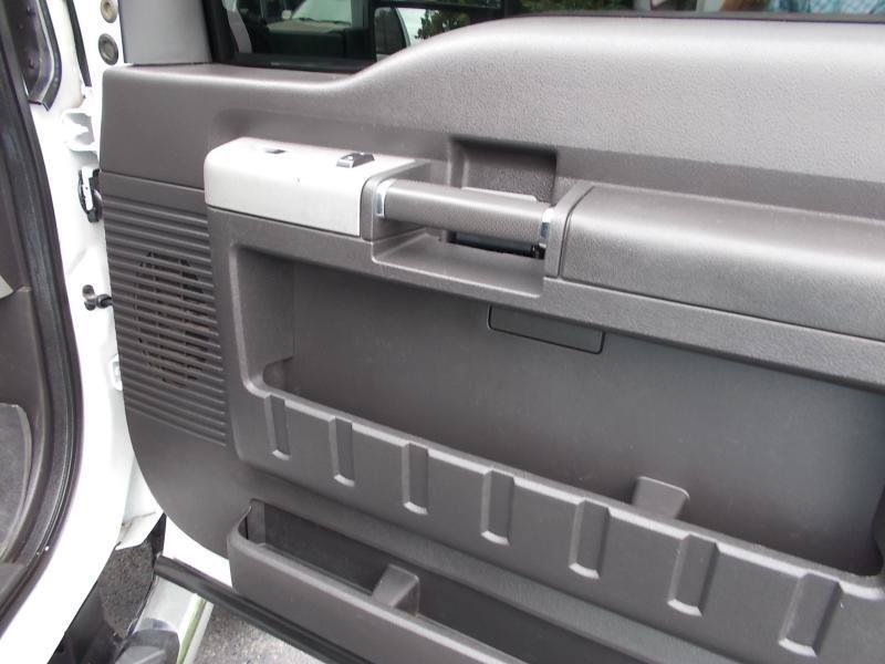 Used 2014 Ford F350 Lariat w/ Lariat Ultimate Package AWD/4WD image 25