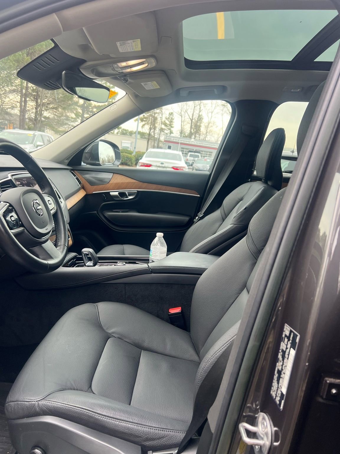 Used 2023 Volvo XC90 B6 Plus w/ Protection Package Premier image 23