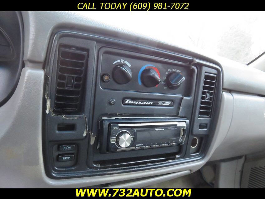 Used 1995 Chevrolet Impala SS image 11