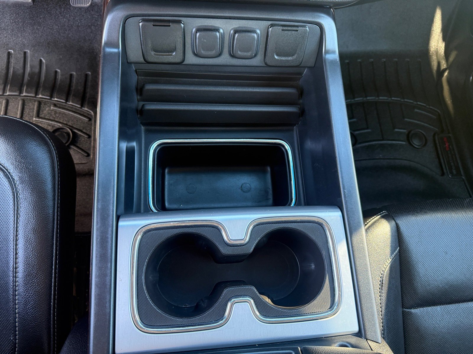 Used 2017 GMC Sierra 1500 SLT w/ SLT Premium Package image 29