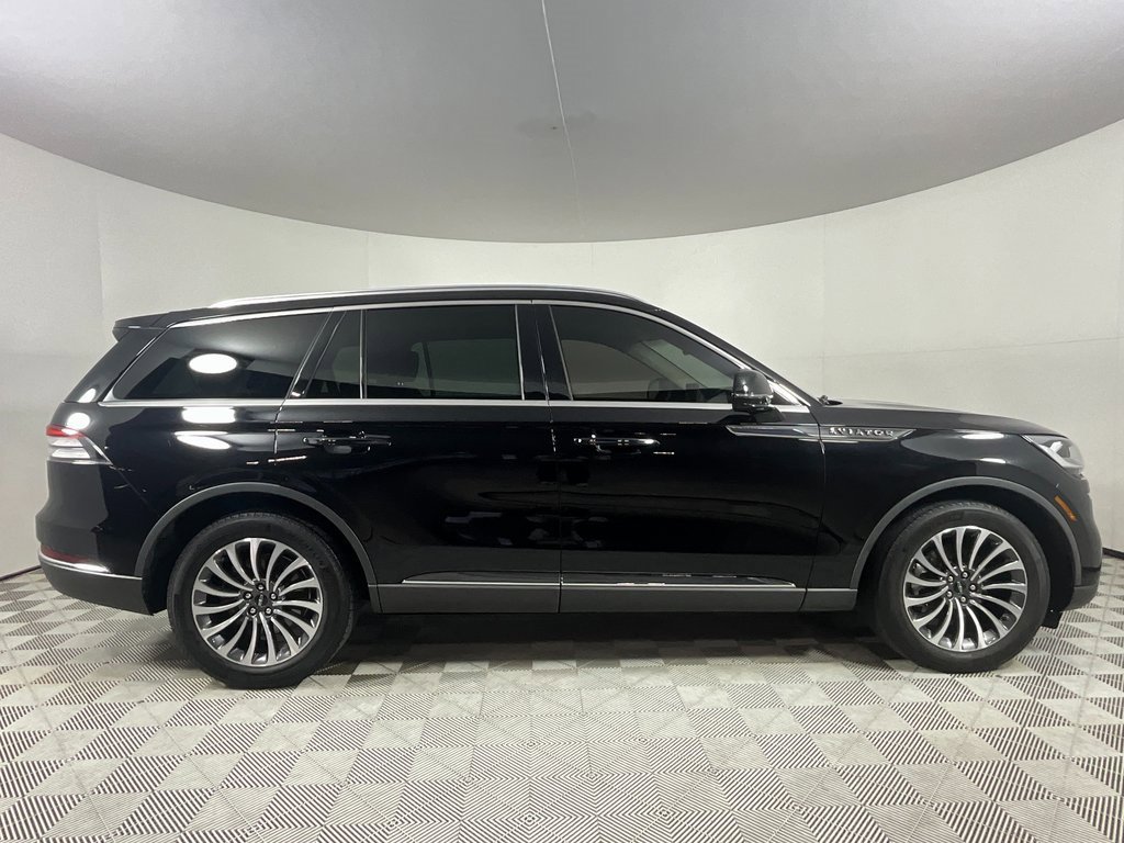 Used 2023 Lincoln Aviator 2WD w/ Premium Package image 5