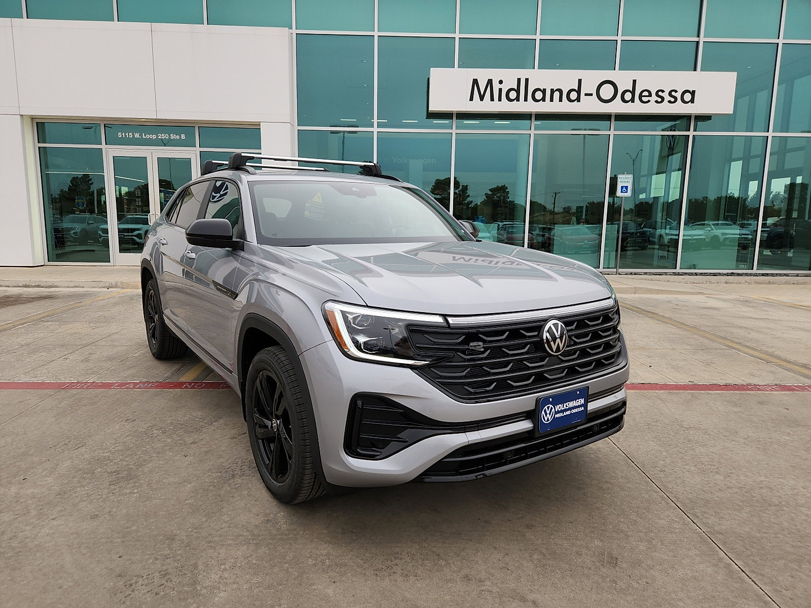 New 2026 Volkswagen Atlas Cross Sport SEL R-Line