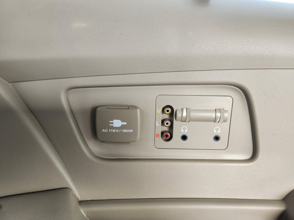 Used 2014 Honda Odyssey Touring Elite image 31