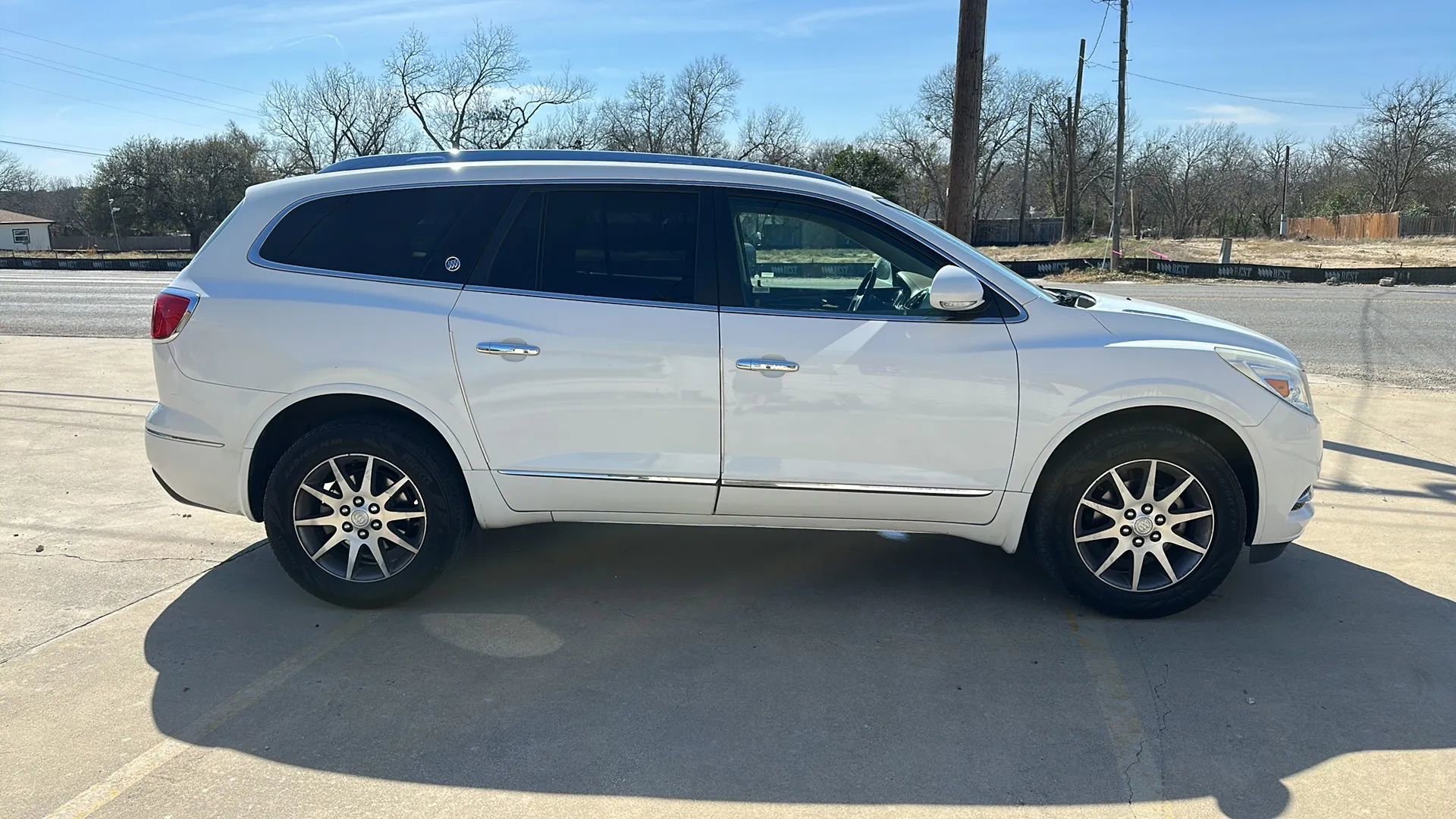 Used 2016 Buick Enclave Leather image 6