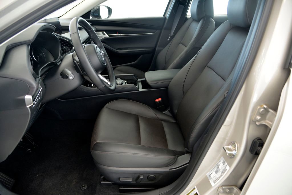 Certified 2025 MAZDA MAZDA3 2.5 Turbo Sedan w/Premium Plus image 15