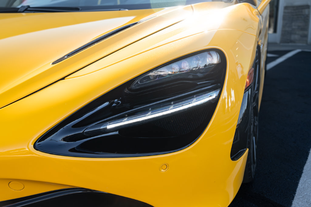 Used 2021 McLaren 720S Luxury RWD image 4