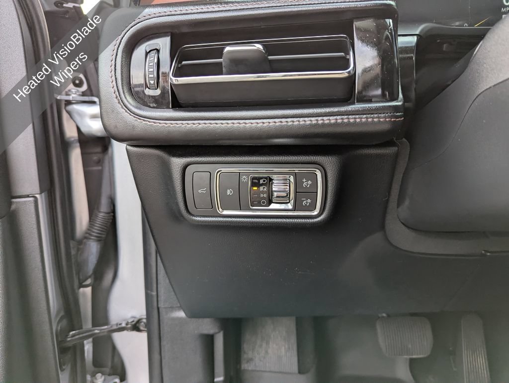 Used 2020 Lincoln Aviator Reserve w/ Equipment Group 201A AWD/4WD image 16