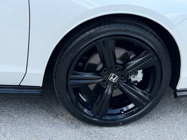 Certified 2025 Honda Accord Sport image 10