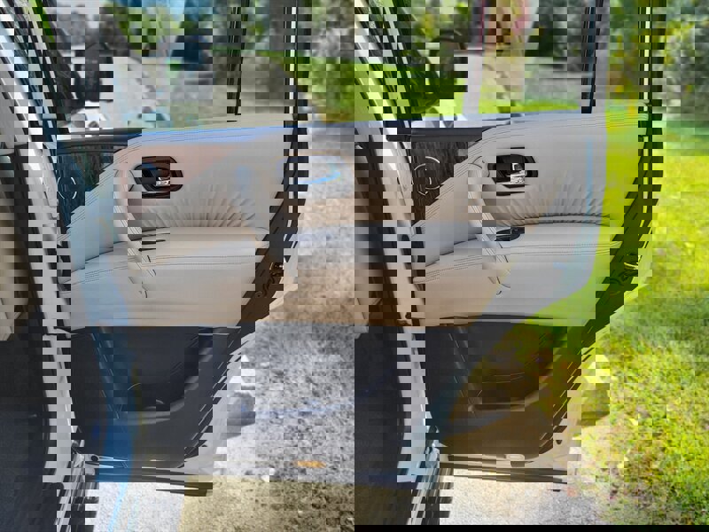 Used 2017 Nissan Armada Platinum image 19