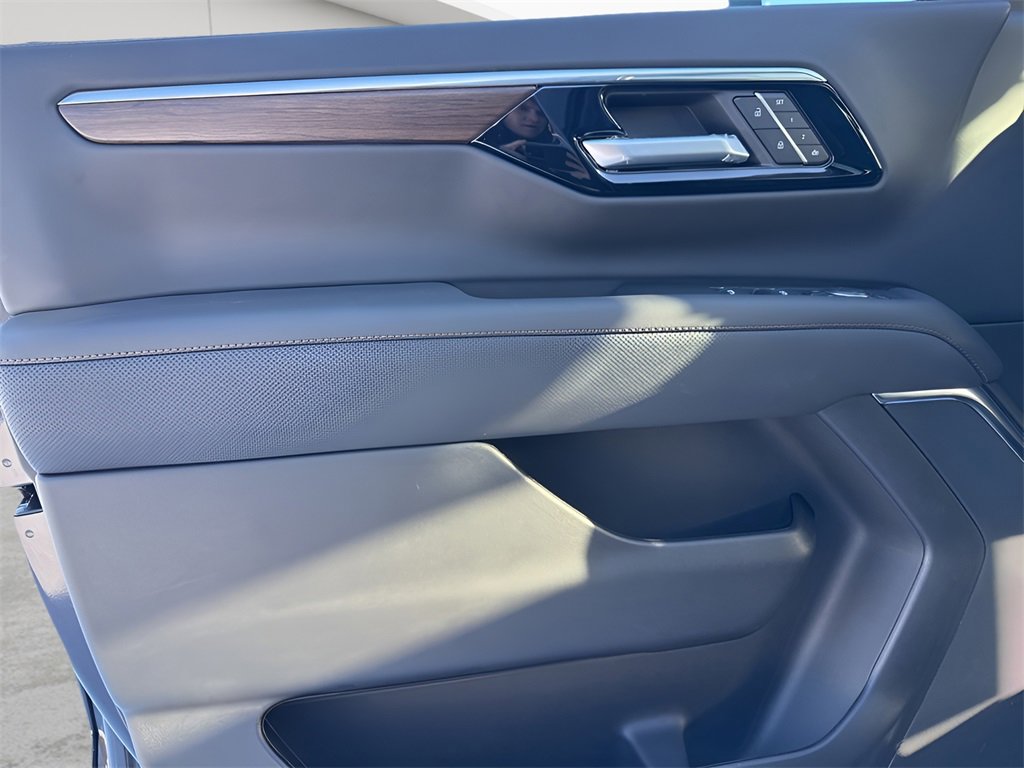 New 2026 Chevrolet Tahoe High Country image 25