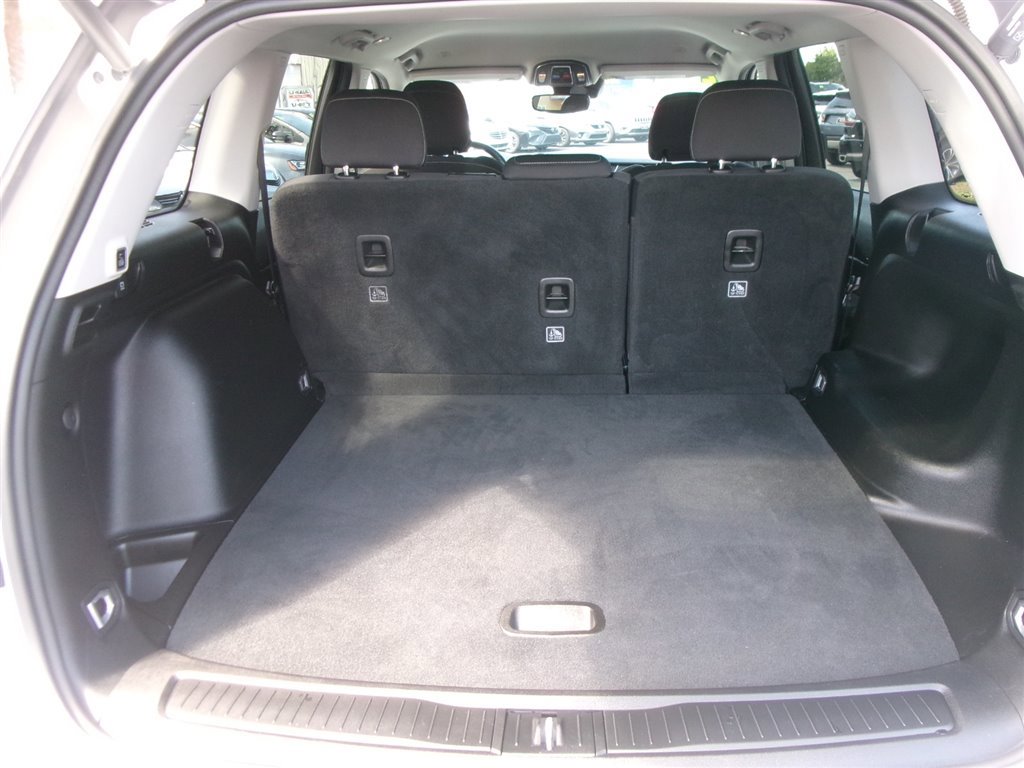 Used 2022 Jeep Grand Cherokee Laredo w/ Luxury Tech Group I image 12